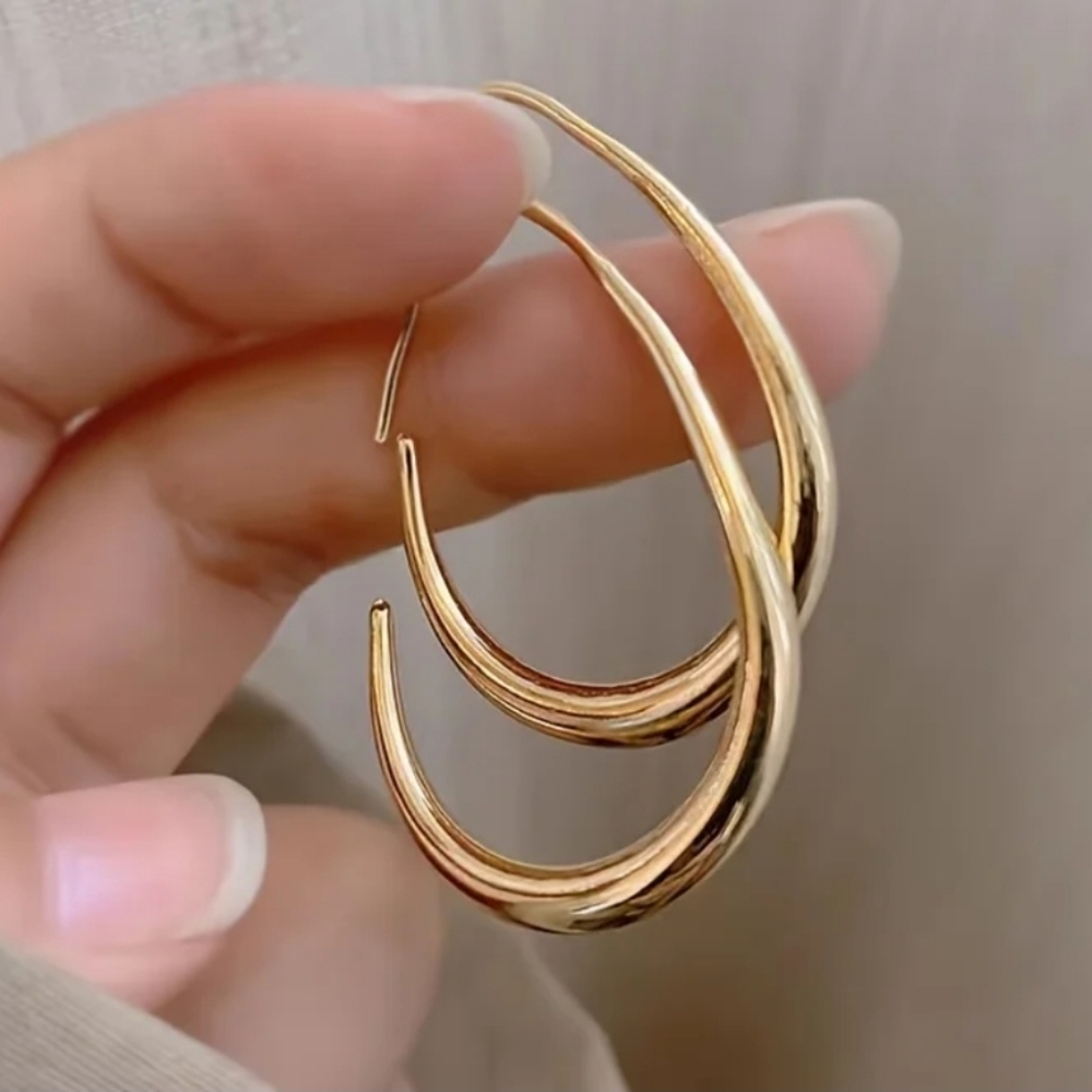 18k gold plated oval drop earrings; nwot